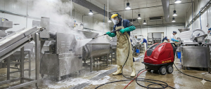 מהי הדרך היעילה ביותר לנקות במהירות מפעל תעשייתי?